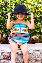 Load image into Gallery viewer, Thelma &amp; Louise
